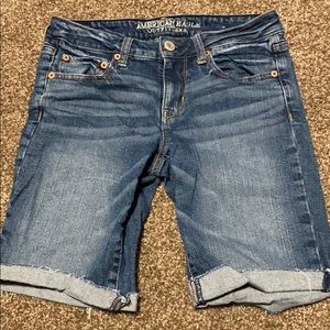 Perfect condition American Eagle Bermuda’s